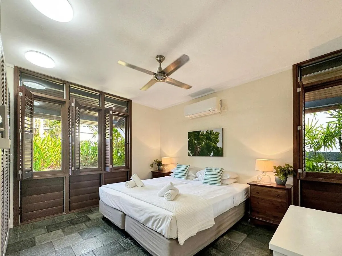Wongalinga Beachfront Apt 6 Mission Beach Australia