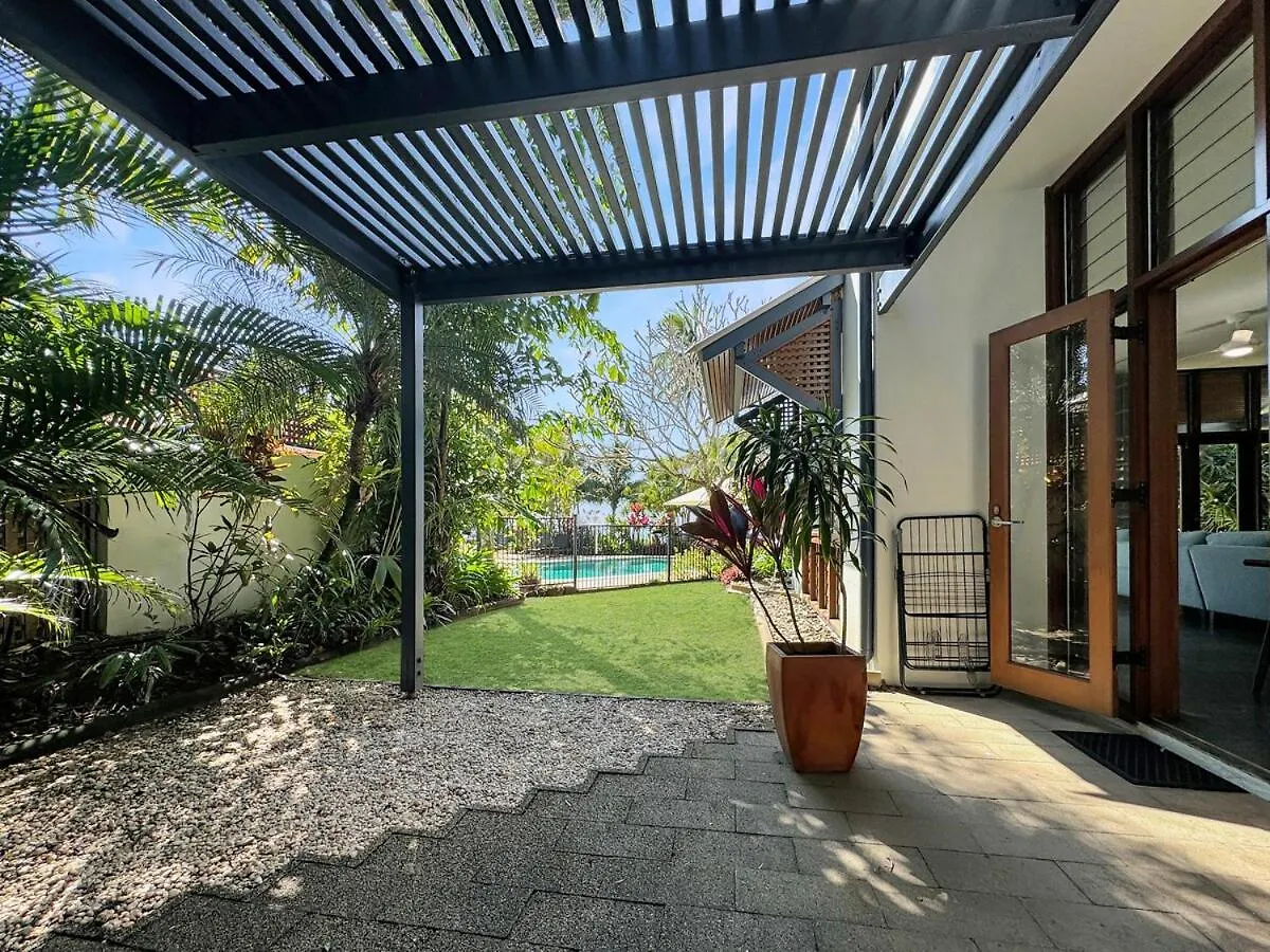 Wongalinga Beachfront Apt 6 Mission Beach Apartment
